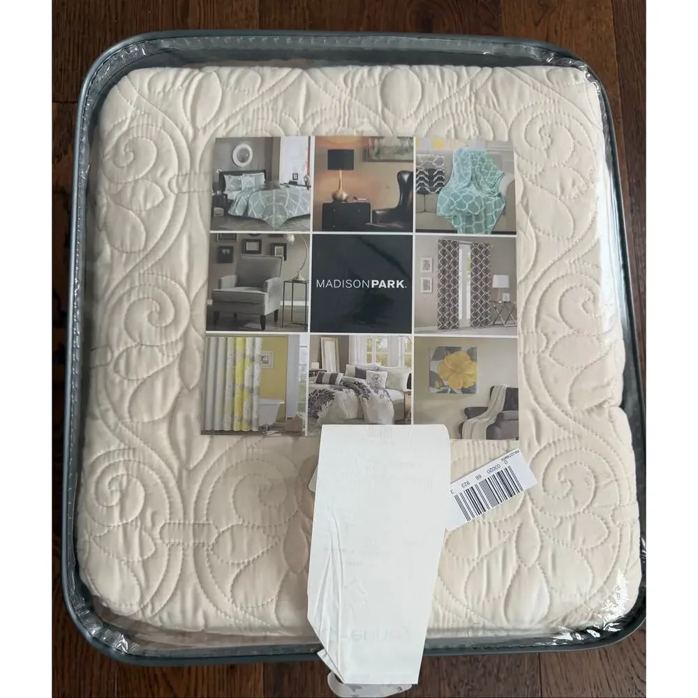 NEW! Madison Park Mansfield Queen Size Ivory 3pc Bedspread Set